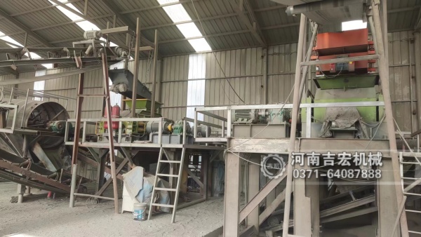 制砂機打砂子設備哪種效果好,工作原理是什么？