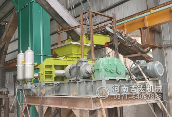 吉宏機械對輥制砂機：高耐磨輥皮+液壓調節(jié)，破碎效率提升30%！